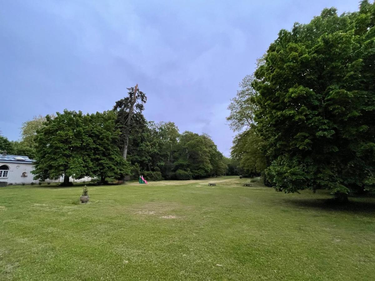 maison avec vue sur le chateau des Hautes Montées Orléans Esterno foto